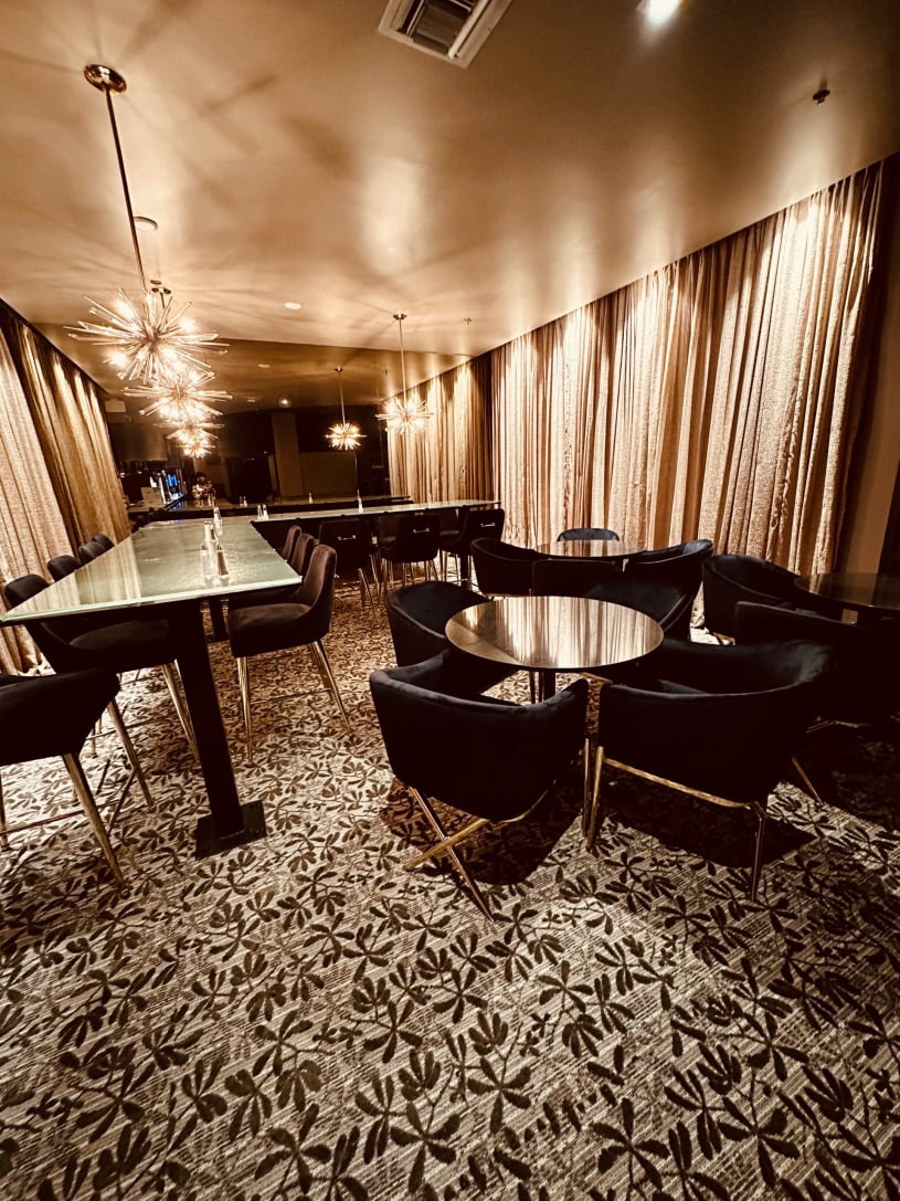 Trapeze Swinger Club Review